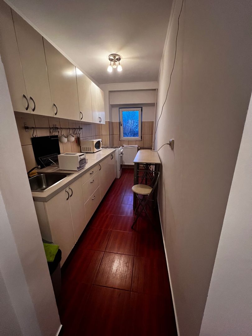 Închiriere garsonieră Teatrul Masca – Bd. Uverturii - Poză 1