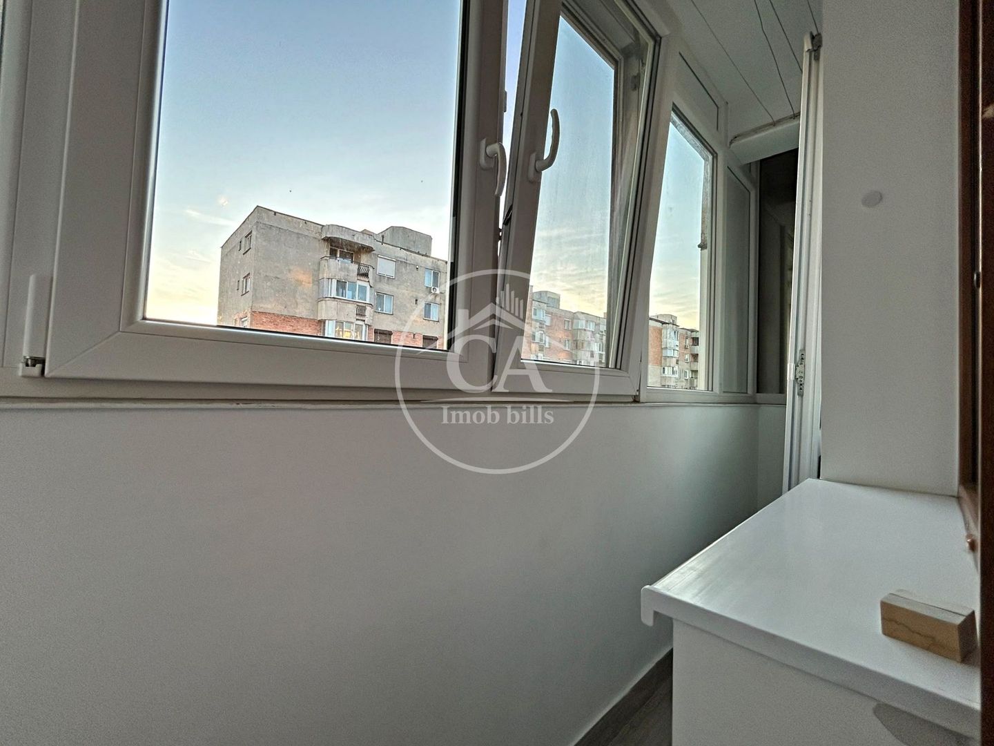 Apartament cu 3 camere de închiriat în zona Nufarul , Oradea - Poză 11