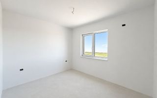 COMISION 0! Duplex finalizat. 5 camere, 3 bai. Panouri fotovoltaice. - Poză 6