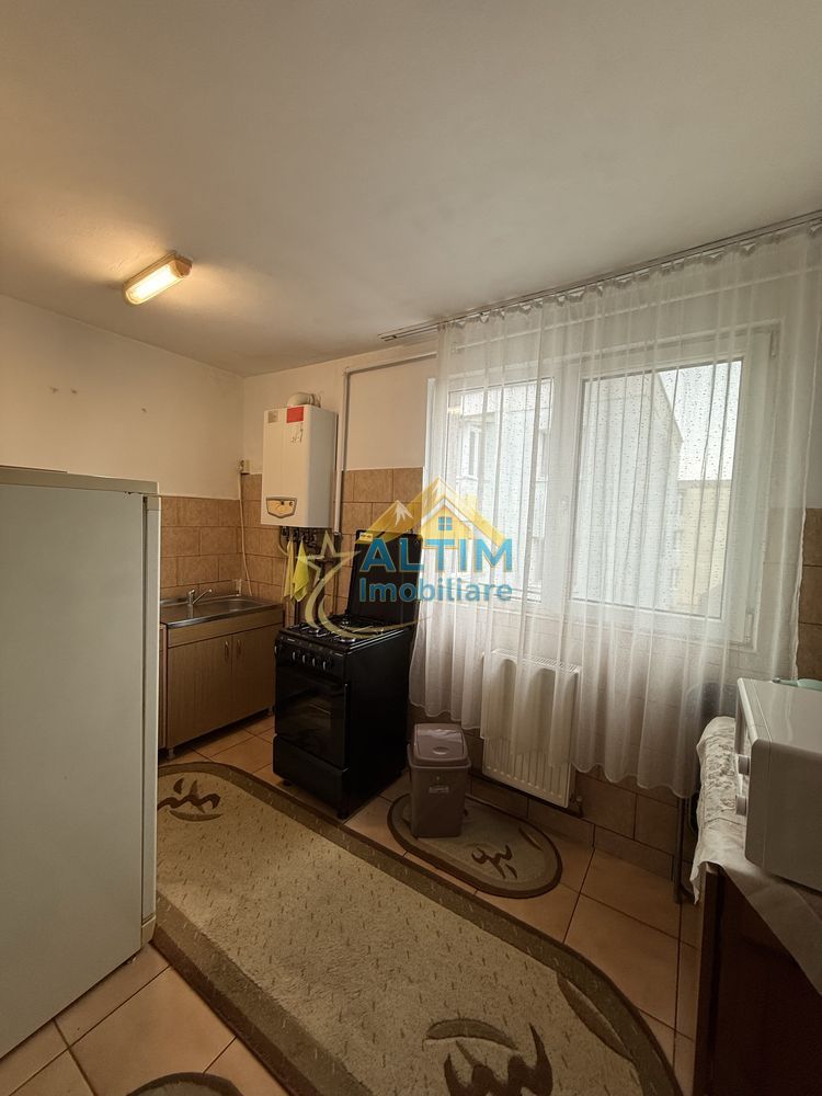 Garsonieră complet mobilată, cartier Tractorul - Poză 4