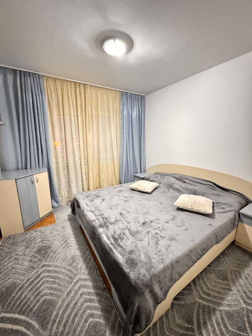 Apartament 3 camere decomandate – zona Decebal, Oradea - Poză 4