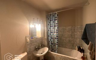 Apartament la cheie, 2 camere, Podgoria, etaj 1, centrala termica si balcon - Poză 9