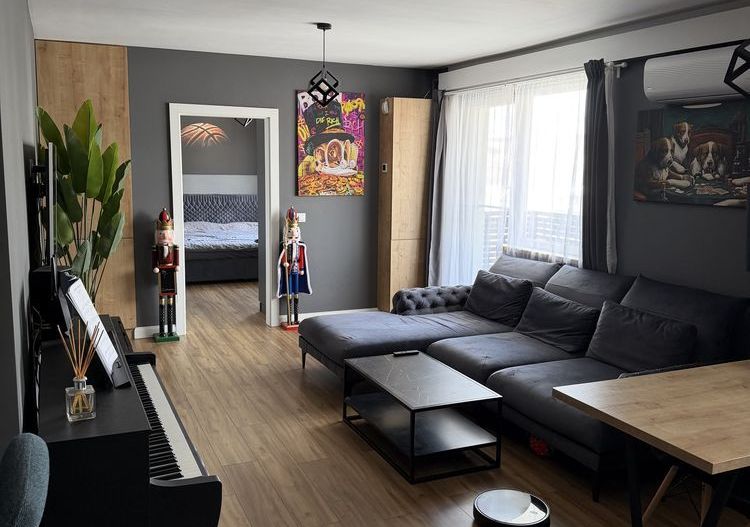Apartament 2 camere, balcon, 2 parcari, BMW - Poză 1