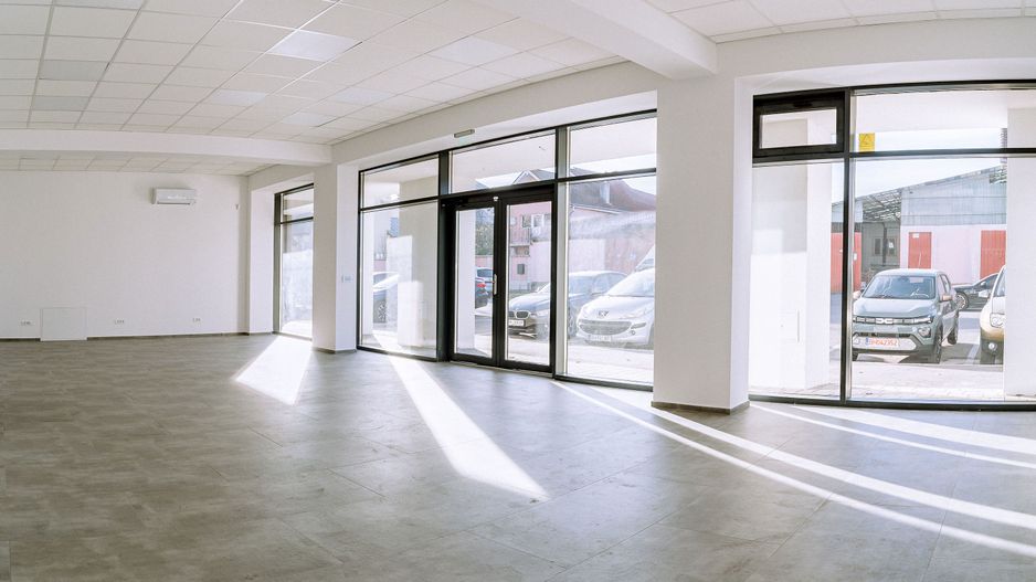 Spațiu comercial, 70 mp, Calea Clujului. 750 E+TVA/luna. Comision 0 - Poză 1