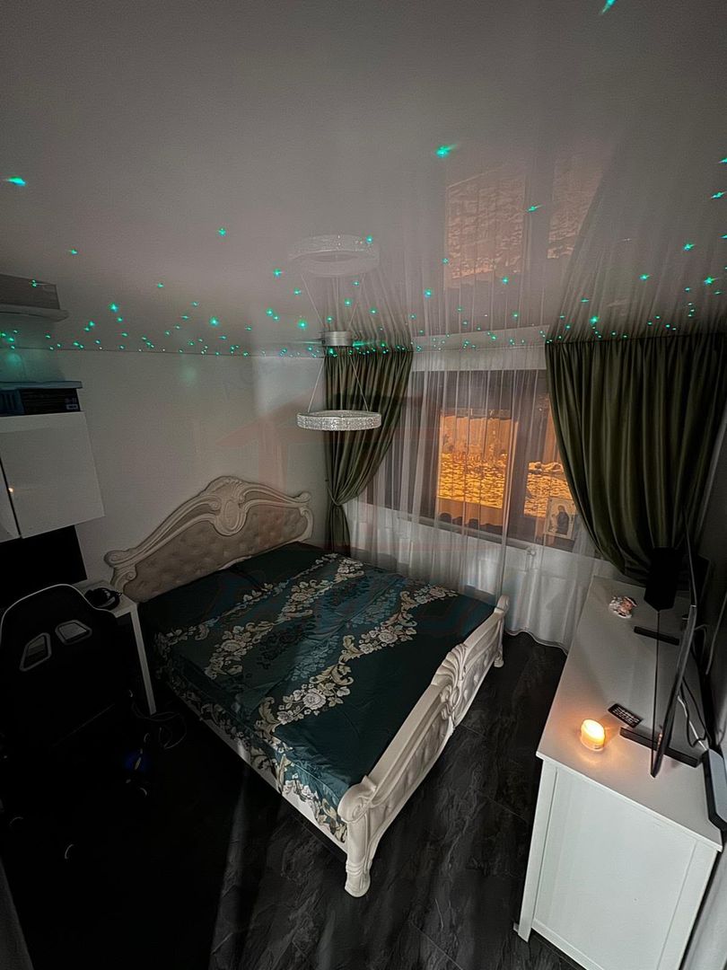 De vanzare apartament 3 camere Parter Mazepa 1 - Poză 12