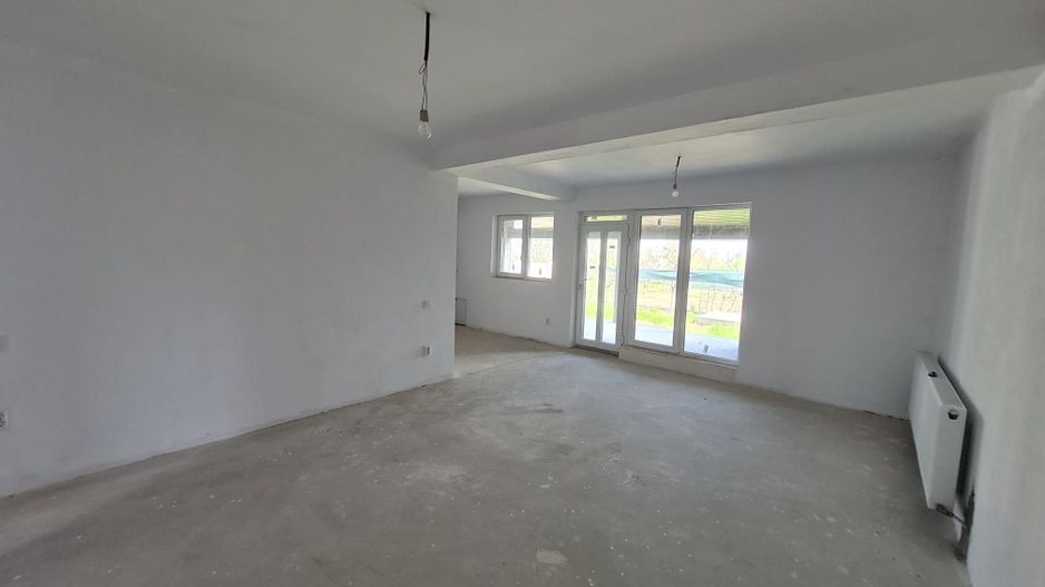 Duplex construcție pe parter in Parta - Poză 1
