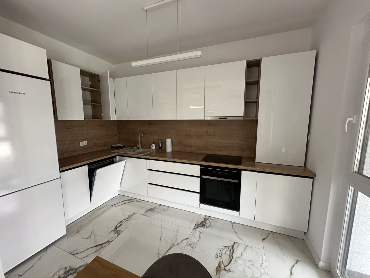 Duplex despărtit  prin garaj zona Ikea - Poză 3