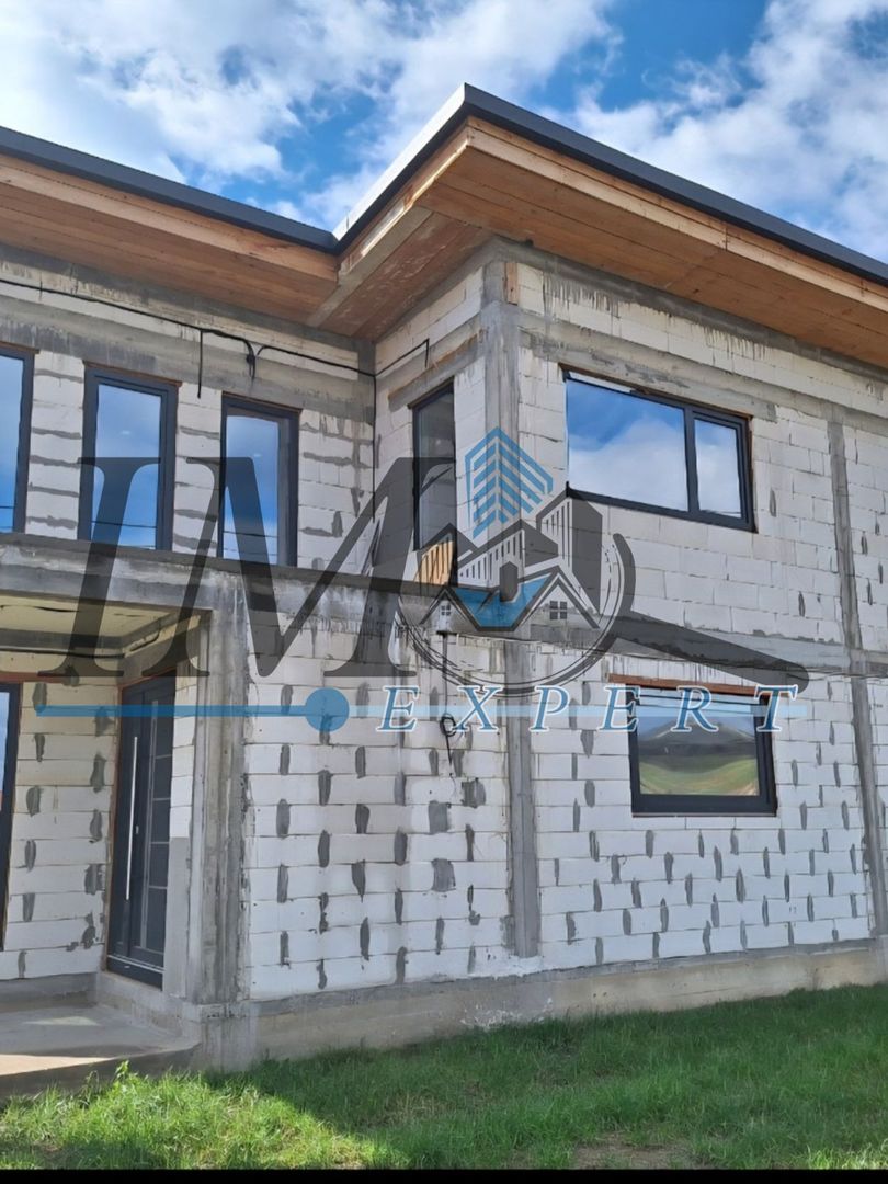 Casă modernă de vânzare , Garaj, Ighiu (10 km de Alba Iulia) - Poză 1