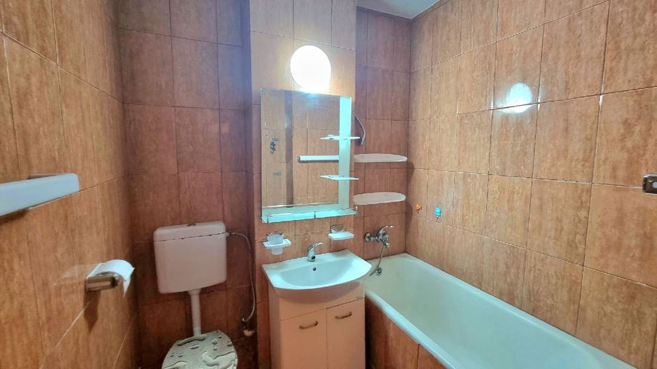 2 camere, 57 mp., Calea Martirilor, et.5/10, lift, termoizolație - Poză 12