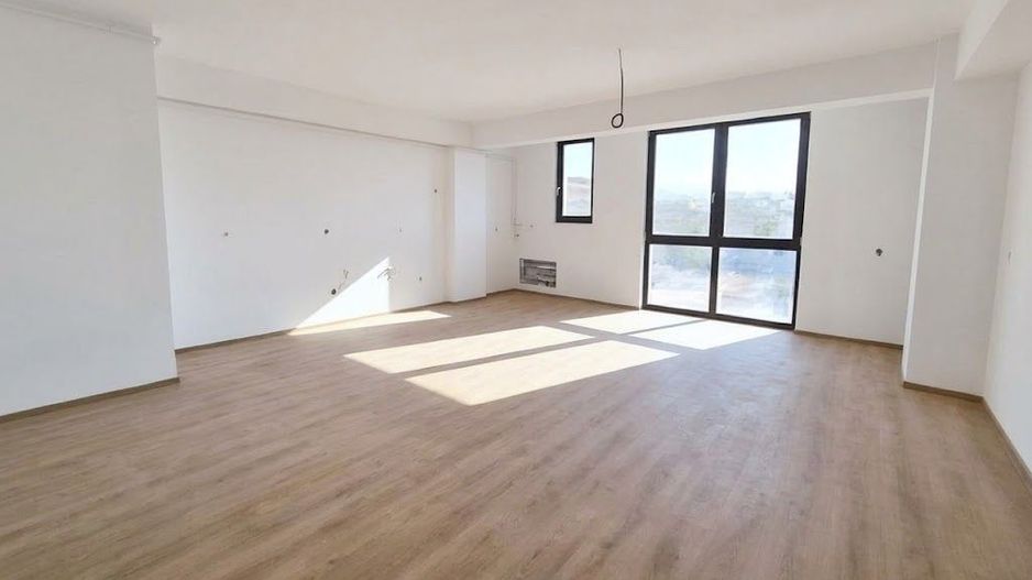 Apartament 3 camere, bloc nou, carte funciara, zona Cetate - Poză 1