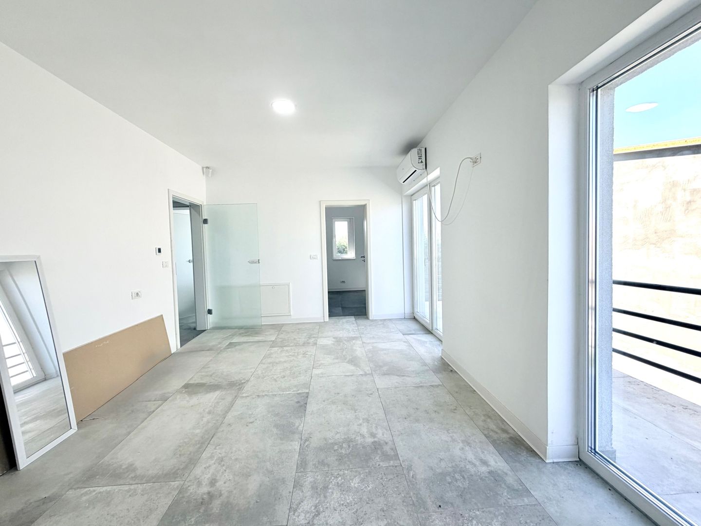 Casa individuală de închiriat - Giroc intrare - Poză 9
