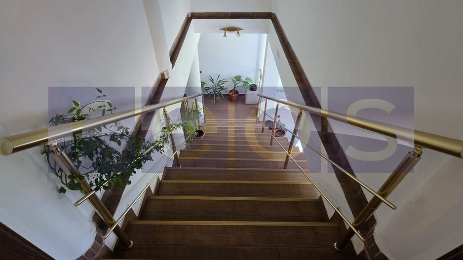 VANZARE CASA 7 CAMERE | PISCINA ACOPERITA | ZONA VATRA LUMINOASA - Poză 20