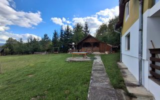 Casa de vanzare cu teren generos in Tocile, Sibiu - Poză 14