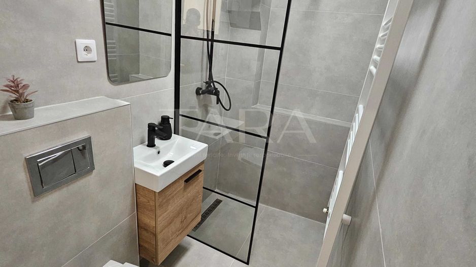 Garsonieră modernă, complet utilată, în zona Centrala - Poză 6