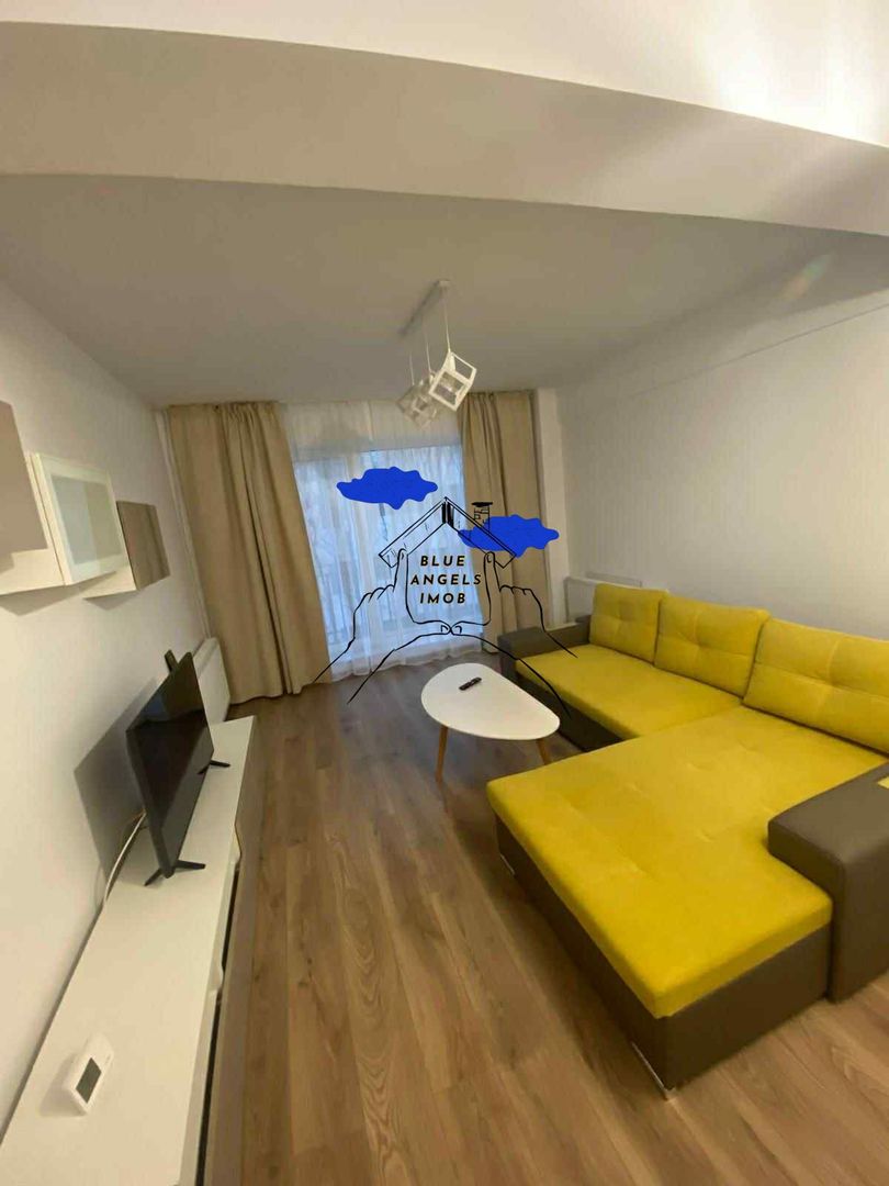 2 Camere la prima inchiriere, Tractorul - Poză 1