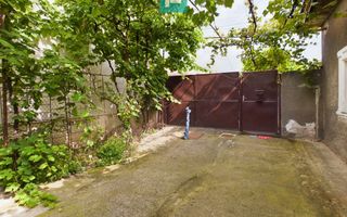 Casă cu 3 camere de vânzare în Bujac - Poză 11