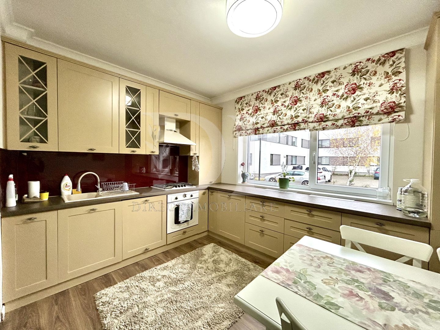 Apartament 3 camere de vanzare, Zona Stadionului / Floresti. - Poză 3