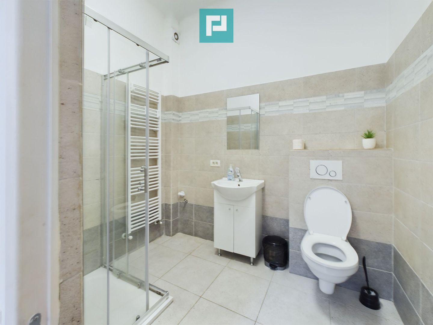 Apartament situat la km 0 in Arad - Poză 6