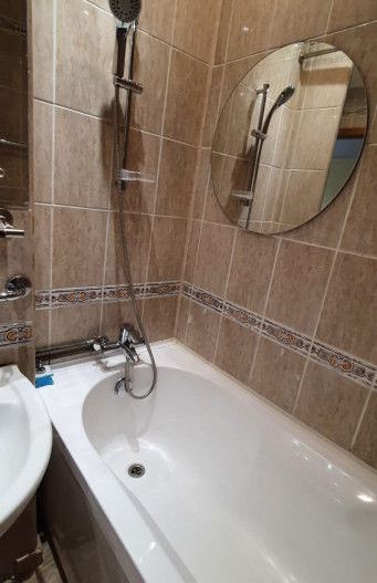Inchiriere apartament spatios, Centru - Eremia - Poză 24