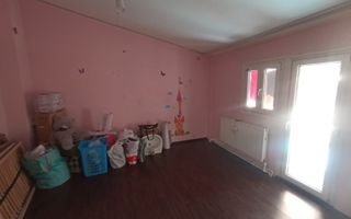 Casa spatioasa cu 7 camere, zona Bd. Brancoveanu, acces facil metrou - Poză 8