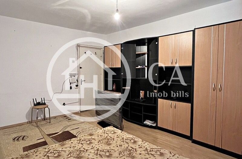 Apartament de vanzare cu 2 camere in zona Rogerius, Oradea - Poză 2