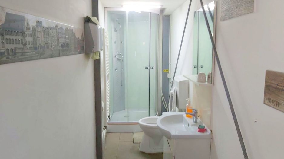 Hala industriala de inchiriat – Focsani, 400 mp, drumul de centura - Poză 5