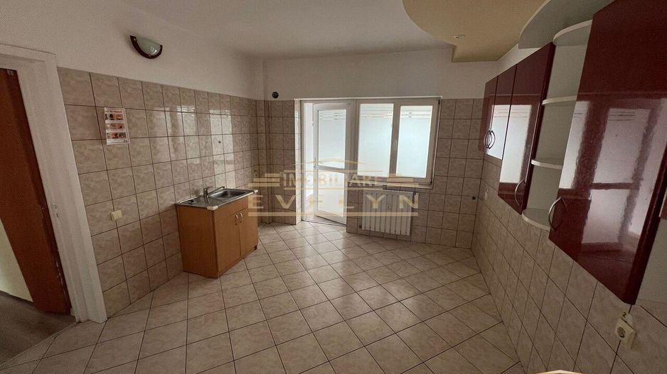 Cladire Comerciala-inchiriere/vanzare, Zona Bld. Mihai Eminescu, Pret 1000 euro - Poză 9