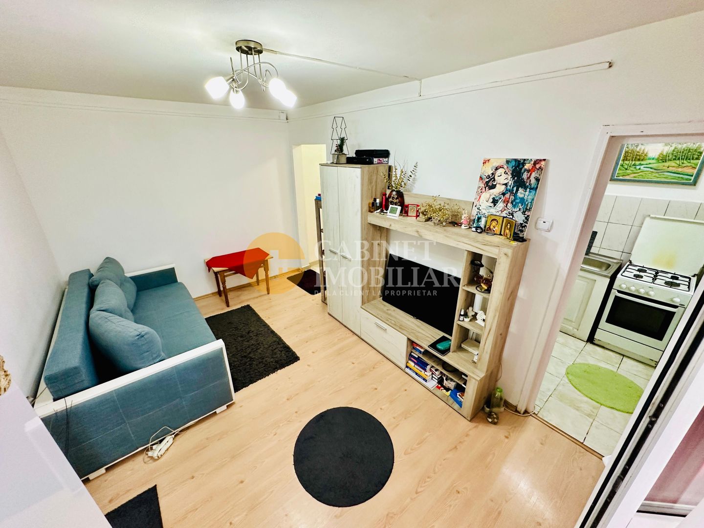Apartament cu 2 Camere -  Etaj 1 - Zona Alexandru cel Bun - Poză 1