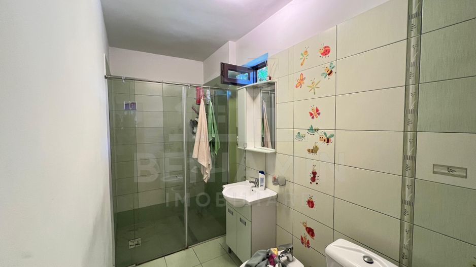 De-Vanzare-Case-16-Camere-400mp-Utili-1100mp-Teren-Sacele-Brasov - Poză 14