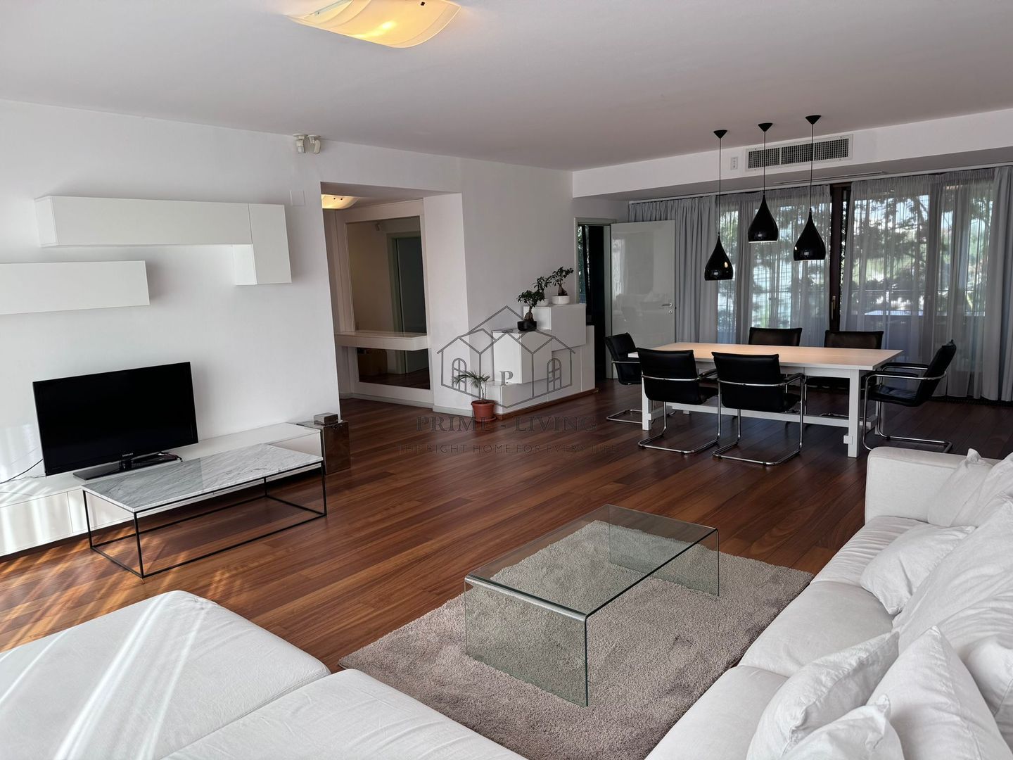 APARTAMENNT DEOSEBIT CU 4 CAMERE LA INCHIRIERE LANGA PARCUL KISELEFF - Poză 1