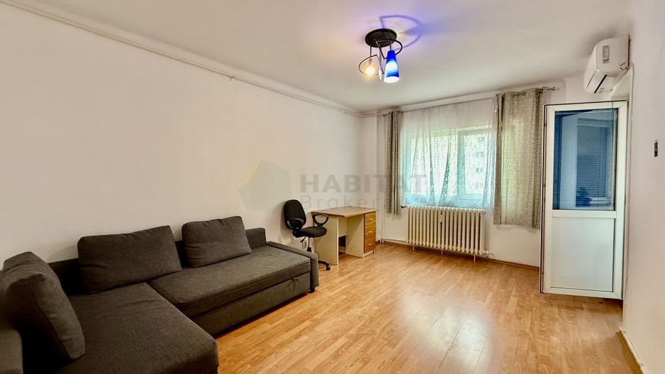 Decomandata, bloc 1982, aproape de metrou - Poză 5