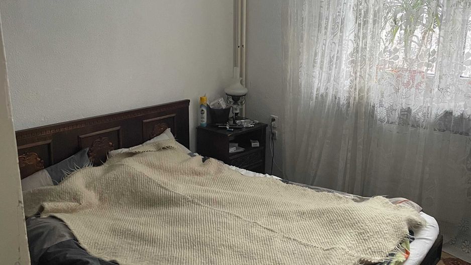 Apartament 4 camere Ferentari 72, blocurile rosii - Poză 2