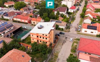 Clădire comercială în zona Grădiște. - Poză 38