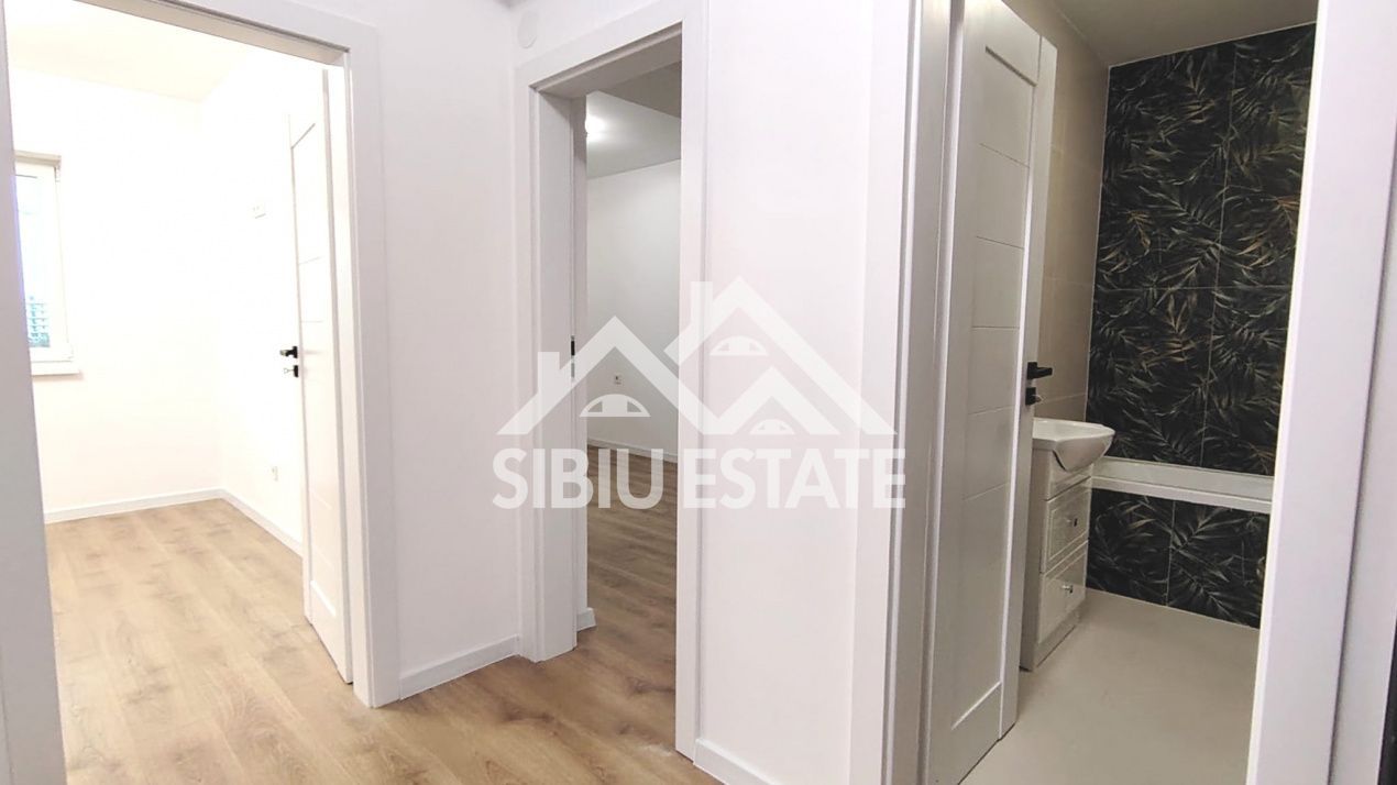 Apartament nou 3 camere, 2 bai Sibiu - Poză 2