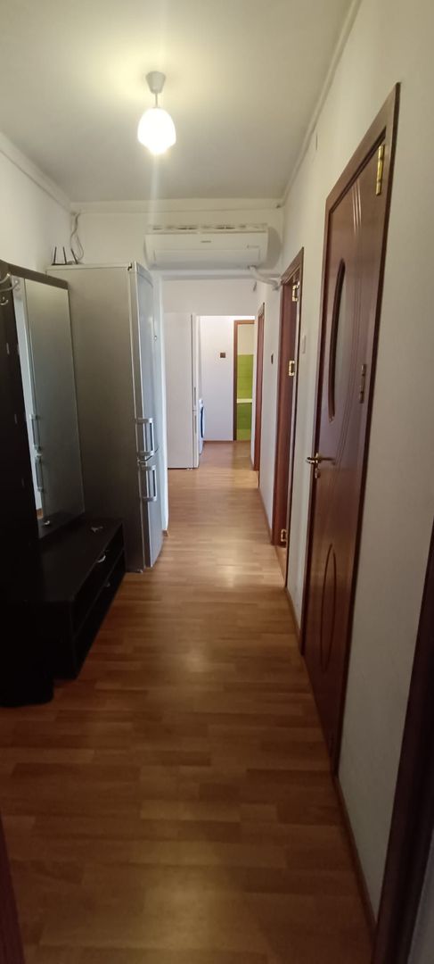 Inchiriez Ap. de 3 camere Decomandat Gorjului - Poză 8