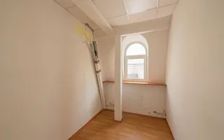 Spațiu de inchiriat, pretabil birou, sali de dans/yoga, studio, 130mp - Poză 16