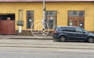 Spatiu comercial de inchiriat in zona Ultracentral, Oradea - Poză 9