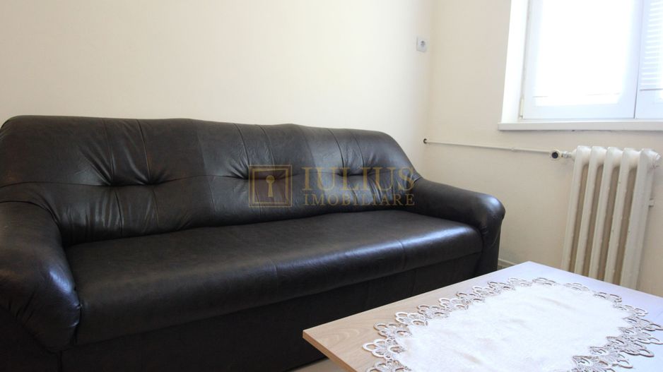 Medicina - Iulius Mall, dormitor cu pat matrimonial. - Poză 5