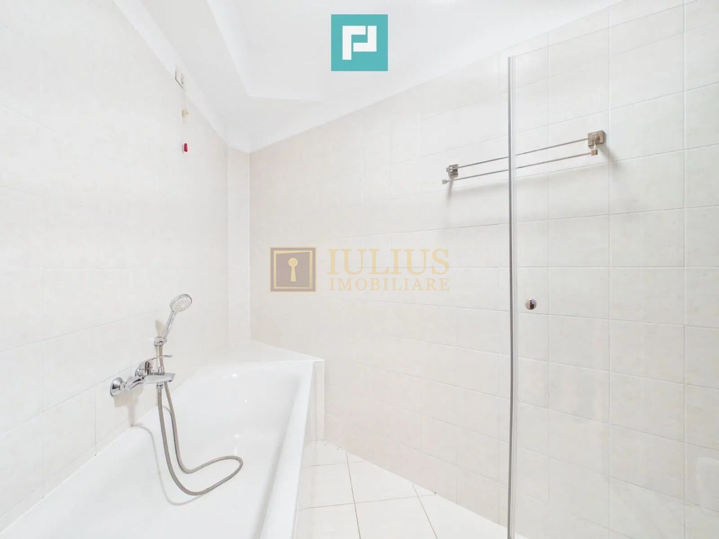 3 camere| parcare subterana| complexul The RING| balcon - Poză 10