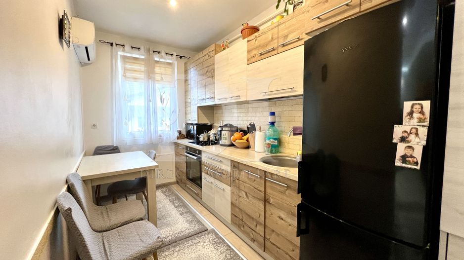 Apartament trei camere / Parcare / Zona Eroilor - Poză 3