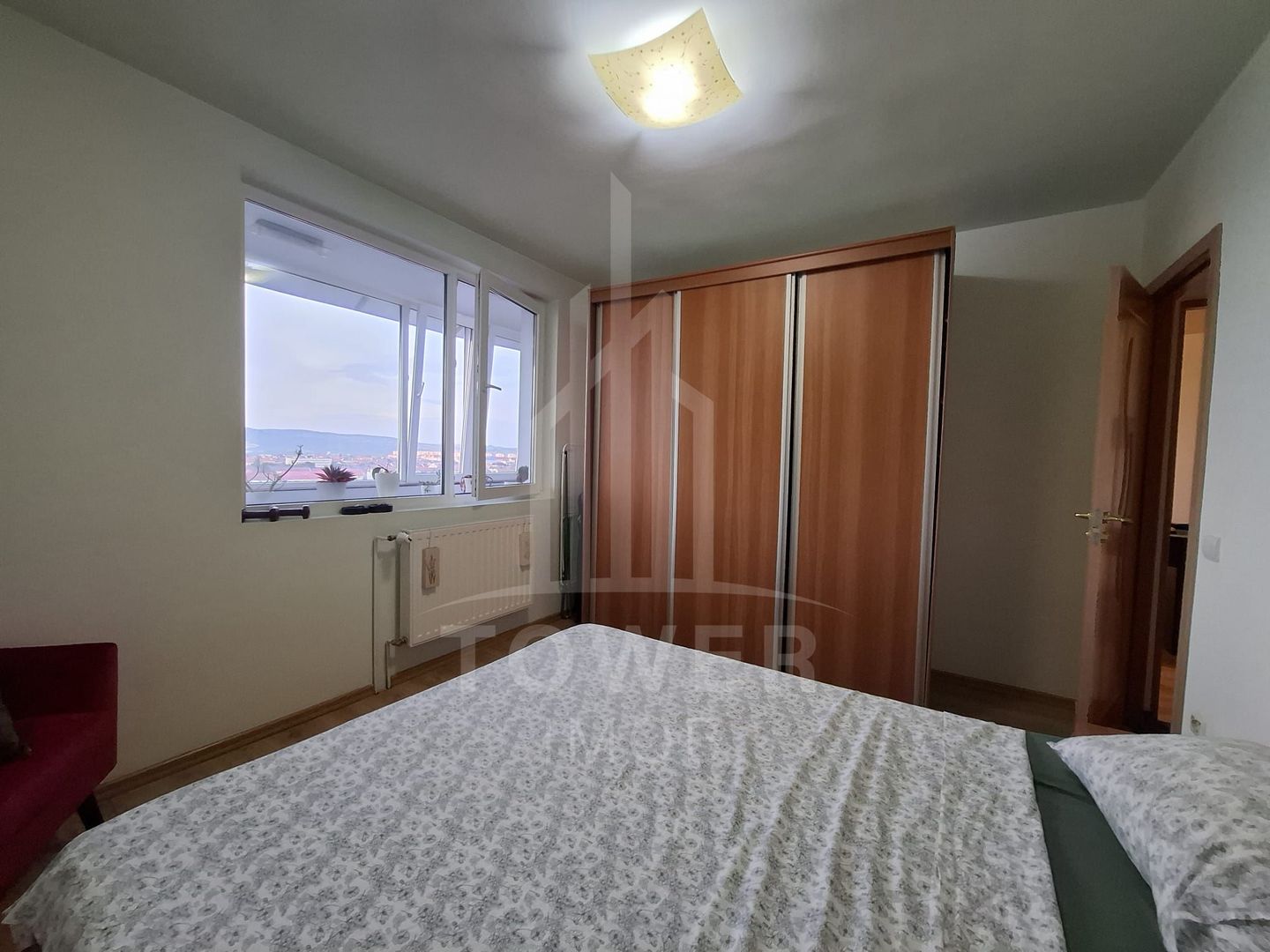 De vânzare apartament 2 camere – zona M. Viteazu cu priveliste deosebita - Poză 6