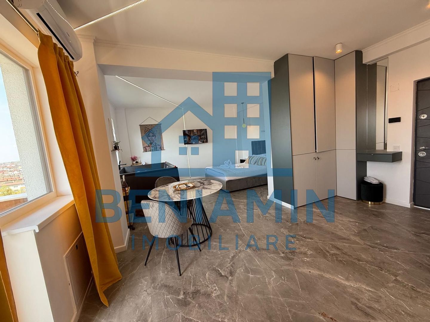 Garsoniera cu Jacuzzi-Vedere panoramica-Investitie regim hotelier-Top - Poză 4