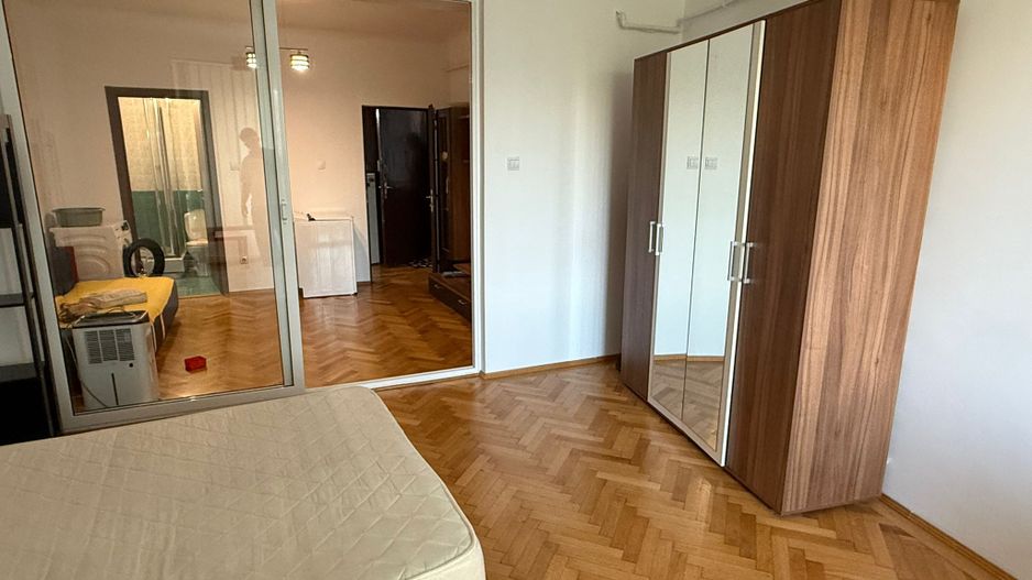 VANZARE Garsoniera in zona Unirii - Poză 8