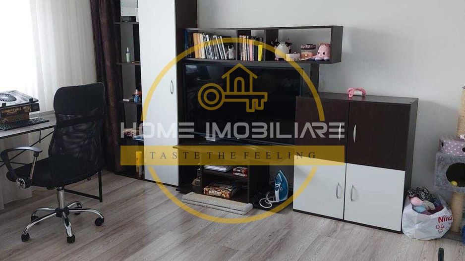 Alexandru Cel Bun Apartament 2 Camere Decomandat Etaj Intermediar Lift - Poză 2
