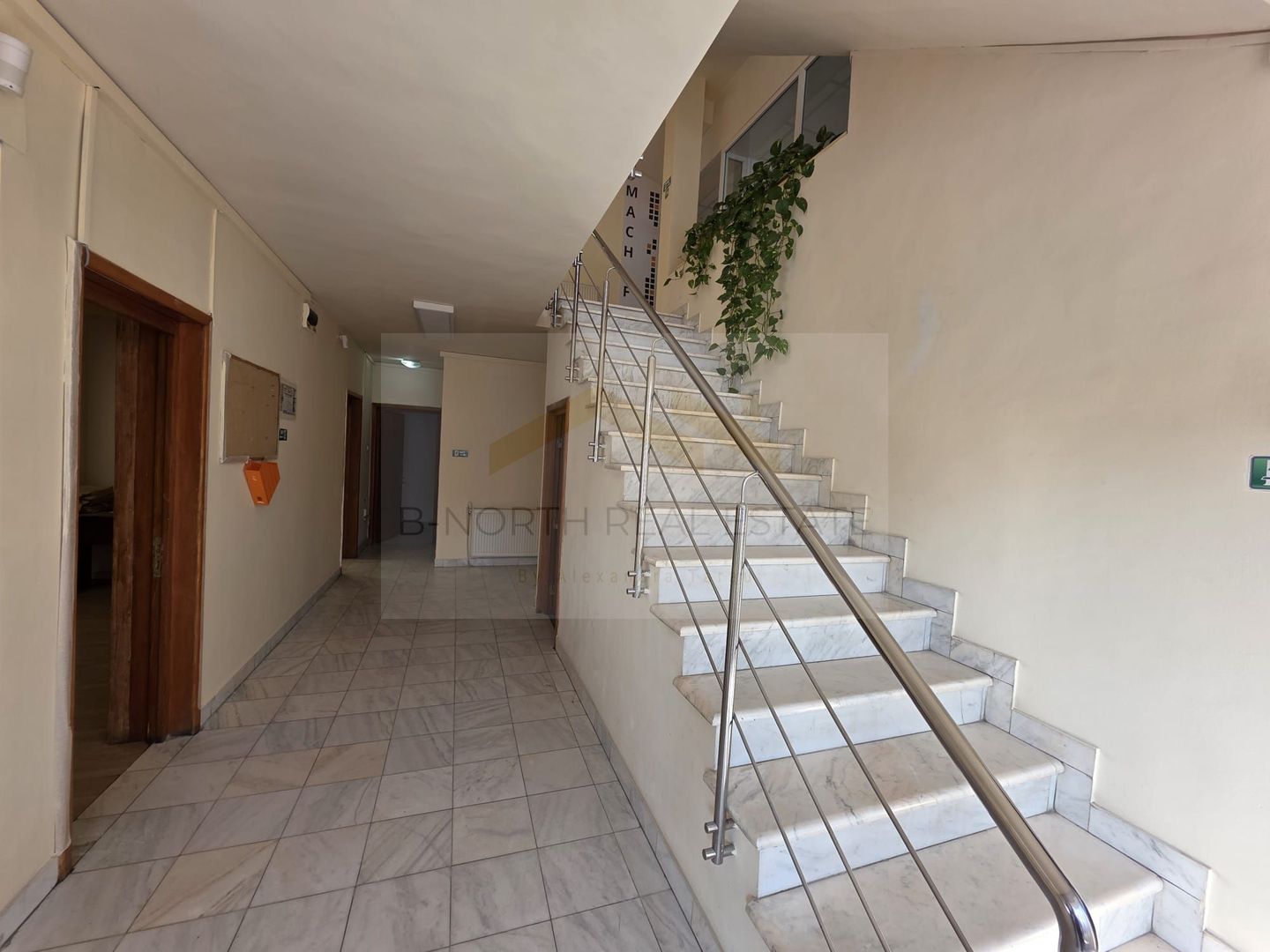 Clădiri de birouri de închiriat Sector 4 – 1.100 mp, vizibilitate stradală - Poză 20