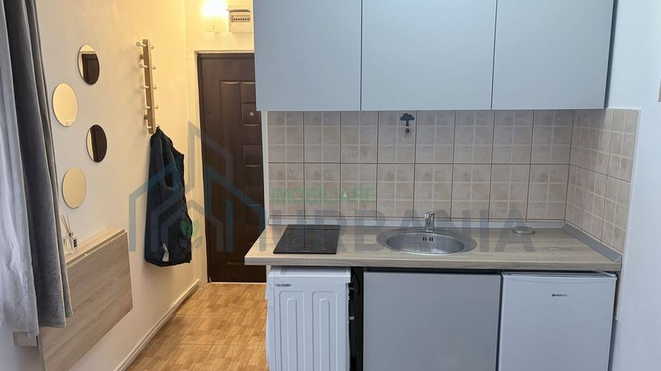 Garsonieră de închiriat, confort 3, în Tătărași, strada Ciric nr. 40 - Poză 3