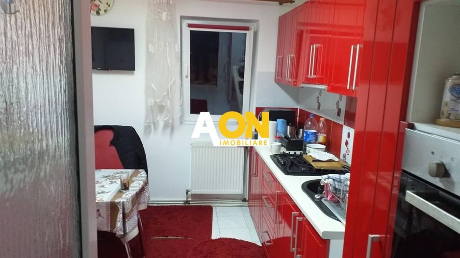 Apartament 4 camere  zona Piata Cetate  multiple imbunatatiri - Poză 4