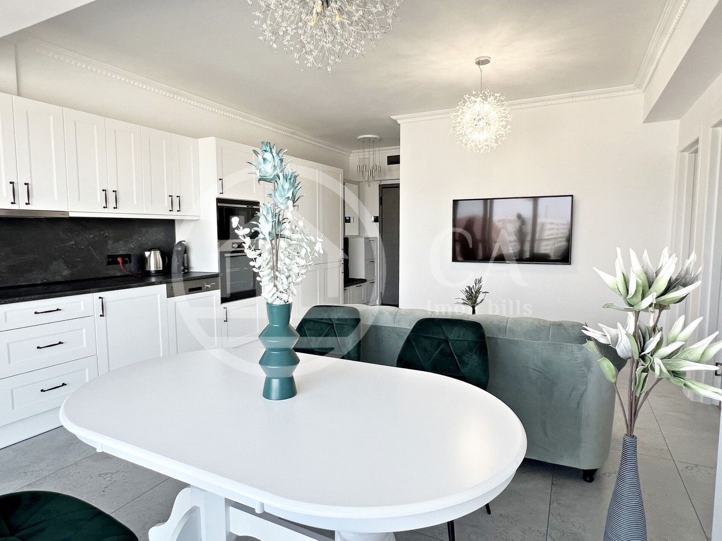 Apartament de inchiriat cu 3 camere in cartierul Luceafarul, Oradea - Poză 3