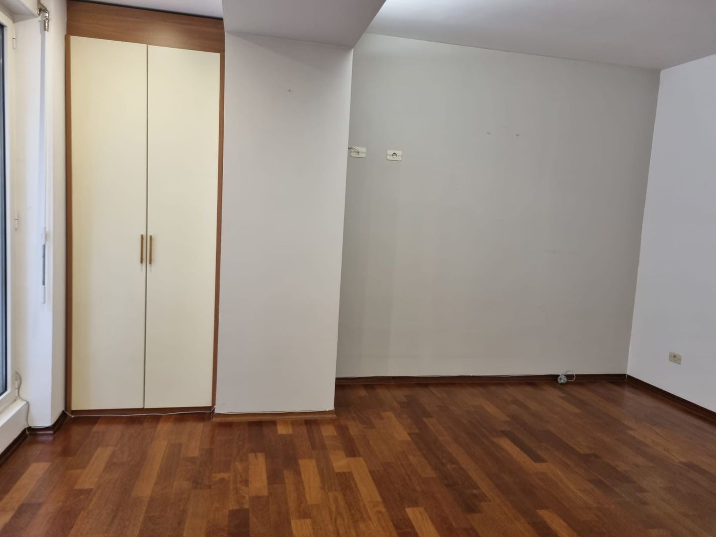 3 camere cu terasa Primaverii office sau rezidential - Poză 9