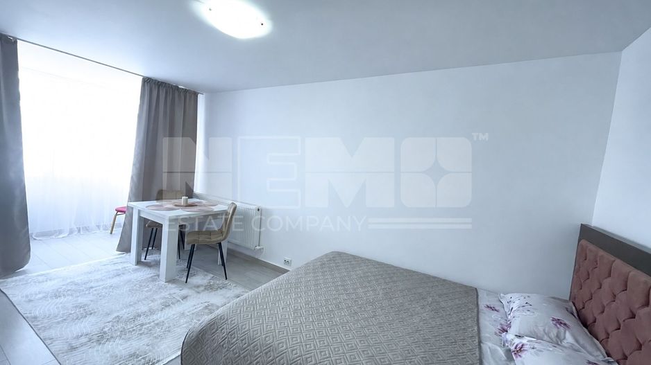 Garsonieră de Închiriat | Renovată Complet | Etaj 3 | Radauti - Poză 1